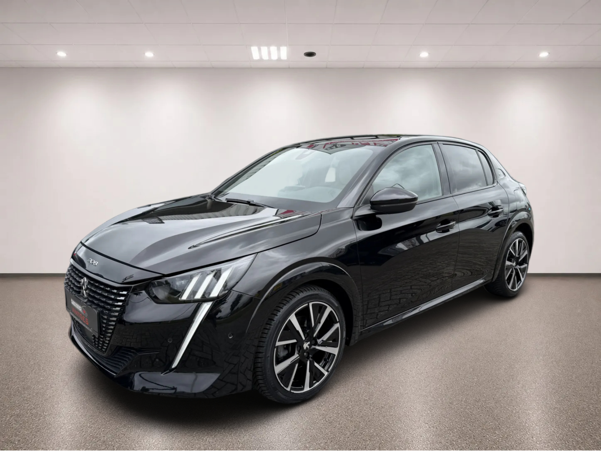 Peugeot 208 1.2 PureTech GT Pack zwart verkocht bij MRW Mobility Echt